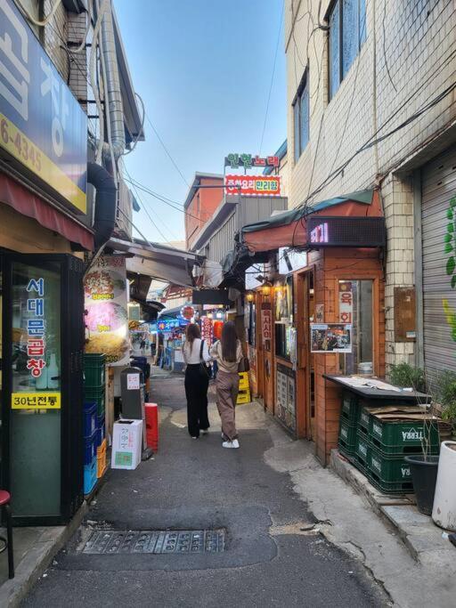 Stayc Hotel Myeongdong Сеул Екстер'єр фото